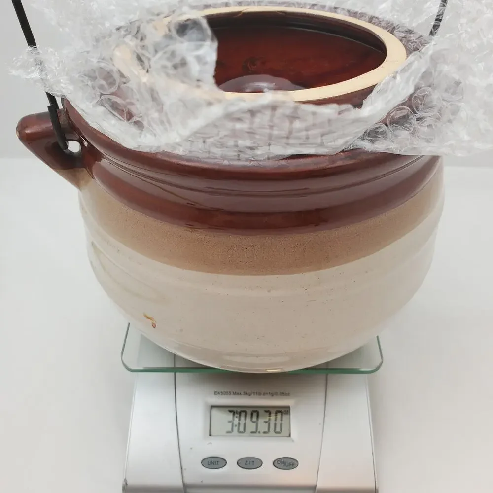 Clay Baked Bean Pot 3 qt with Handle Lid No Ladle Brown